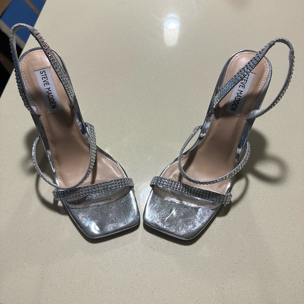 Steve Madden silver heels 8.5